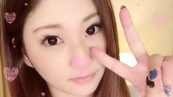 FC2PPV-801147 完全顔出し♥発育途中の幼まんこ☆白肌巨乳のS級美女が彼氏に内緒で一般人に女性器見せつけ公開オナニー！見られて何度もイキ悶え窓際で糸引く雌穴 高画質エロ動画 | JAVFAN